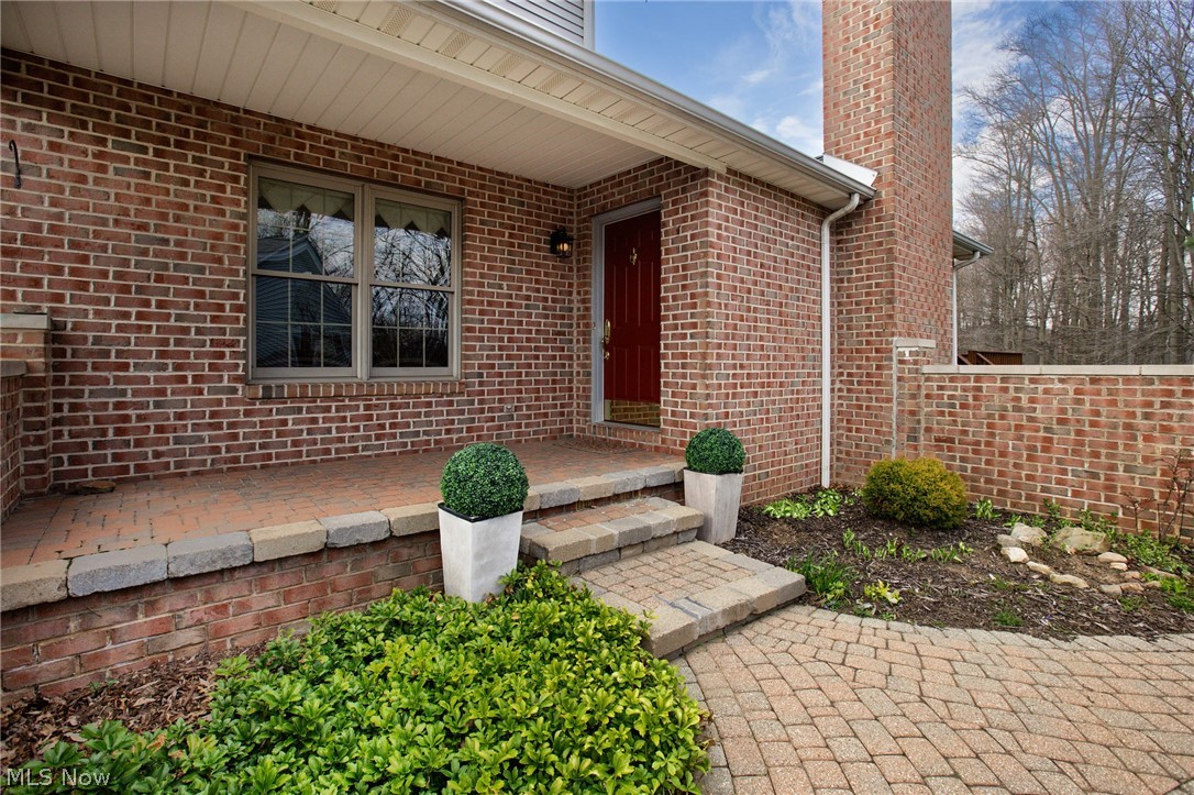 140 Hogan Lane Warren OH 44484