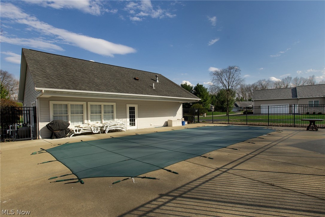 140 Hogan Lane Warren OH 44484