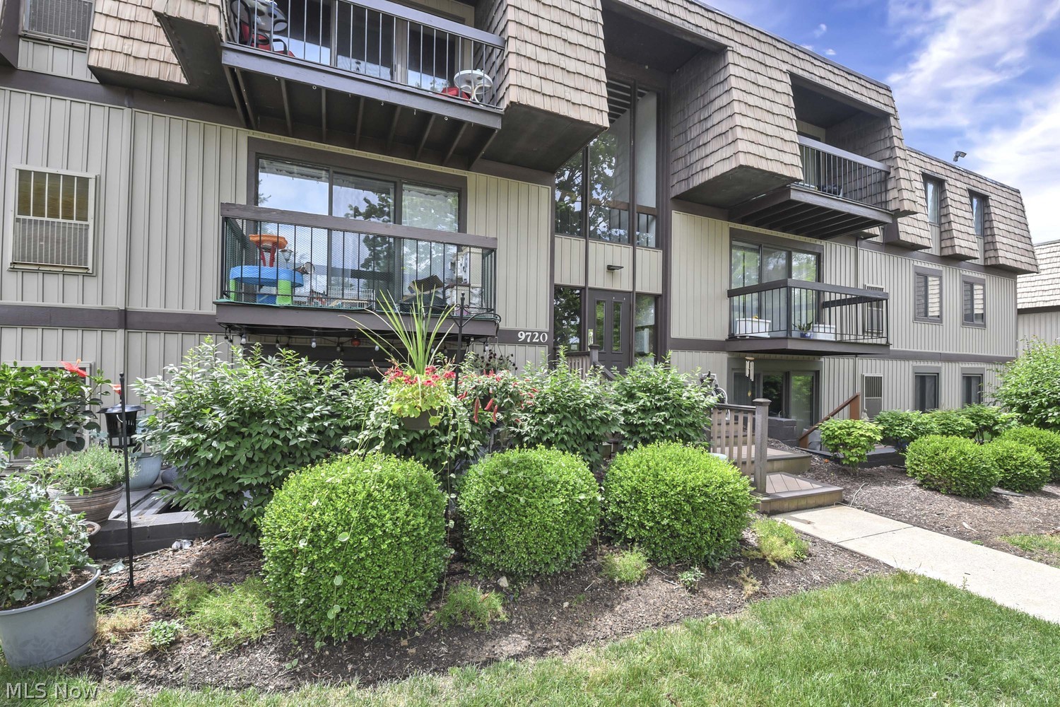 9720 Cove Drive North Royalton OH 44133
