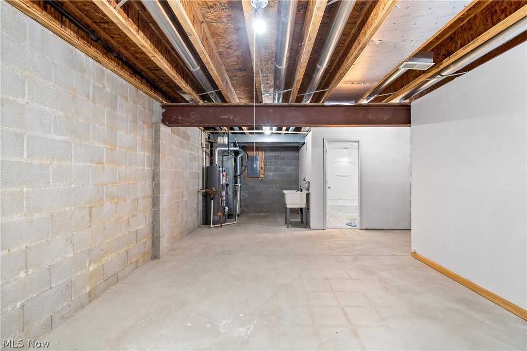 1273 Meadow Run Copley OH 44321