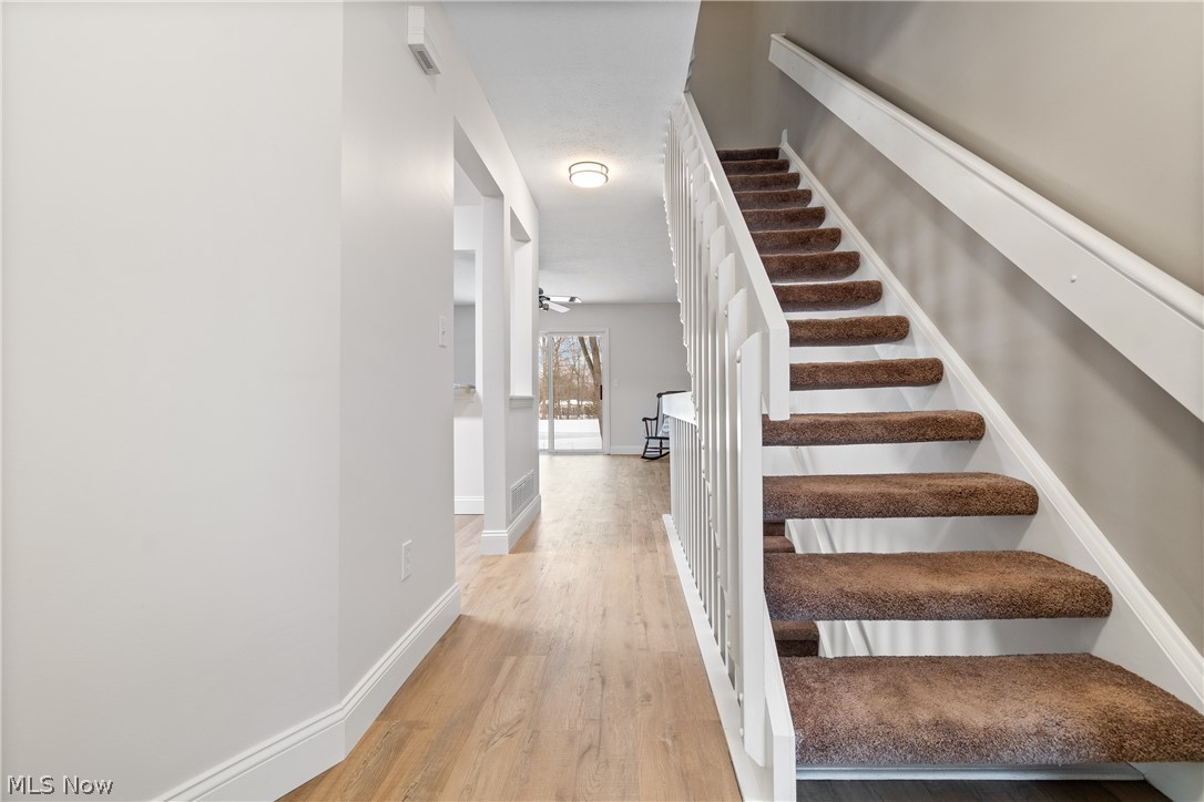 1273 Meadow Run Copley OH 44321