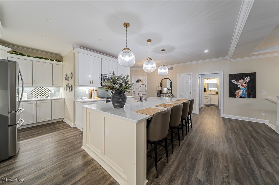 103 Whispering Shores Vermilion OH 44089