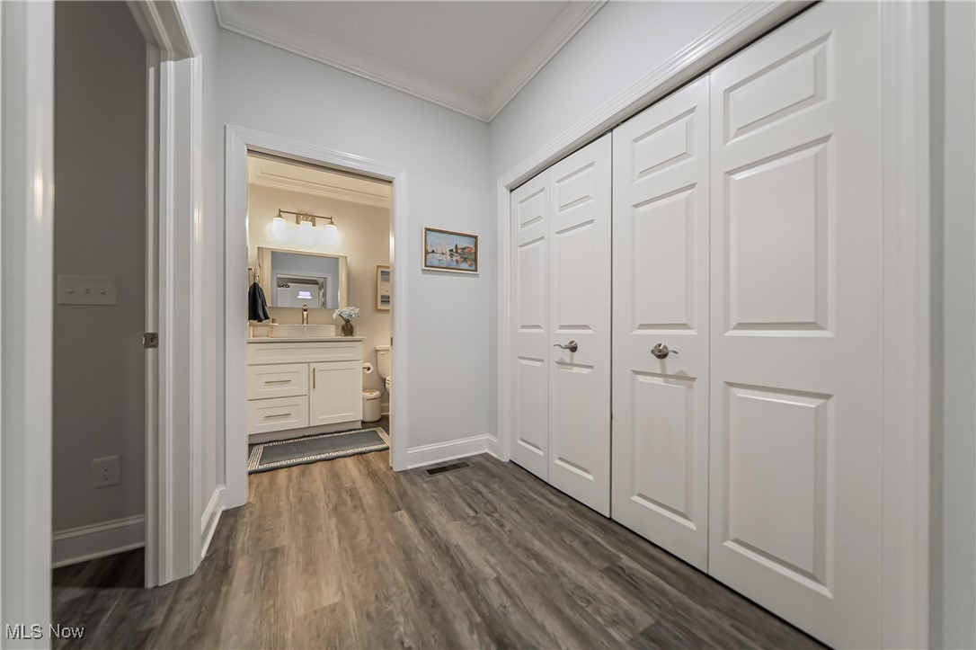 103 Whispering Shores Vermilion OH 44089