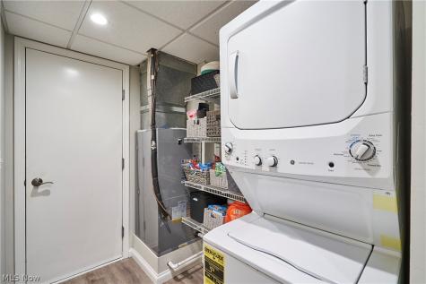 135 Monmouth Court Mentor OH 44060