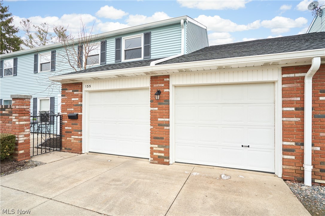 135 Monmouth Court Mentor OH 44060