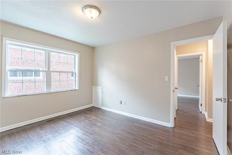 3271 Warrensville Center Road Shaker Heights OH 44122