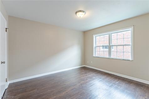 3271 Warrensville Center Road Shaker Heights OH 44122