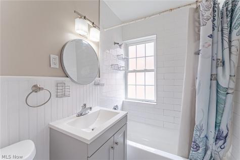 3271 Warrensville Center Road Shaker Heights OH 44122