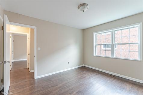3271 Warrensville Center Road Shaker Heights OH 44122