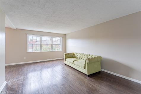 3271 Warrensville Center Road Shaker Heights OH 44122