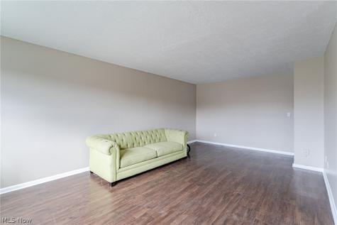 3271 Warrensville Center Road Shaker Heights OH 44122