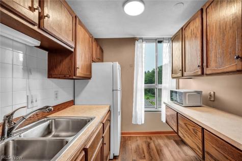 3068 Kent Road Stow OH 44224