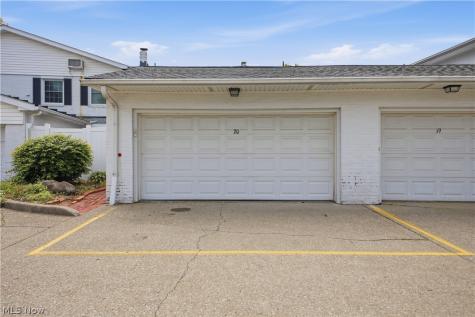 7 Meadowlawn Drive Mentor OH 44060