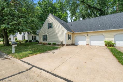 6724 Connecticut Colony Circle Mentor OH 44060