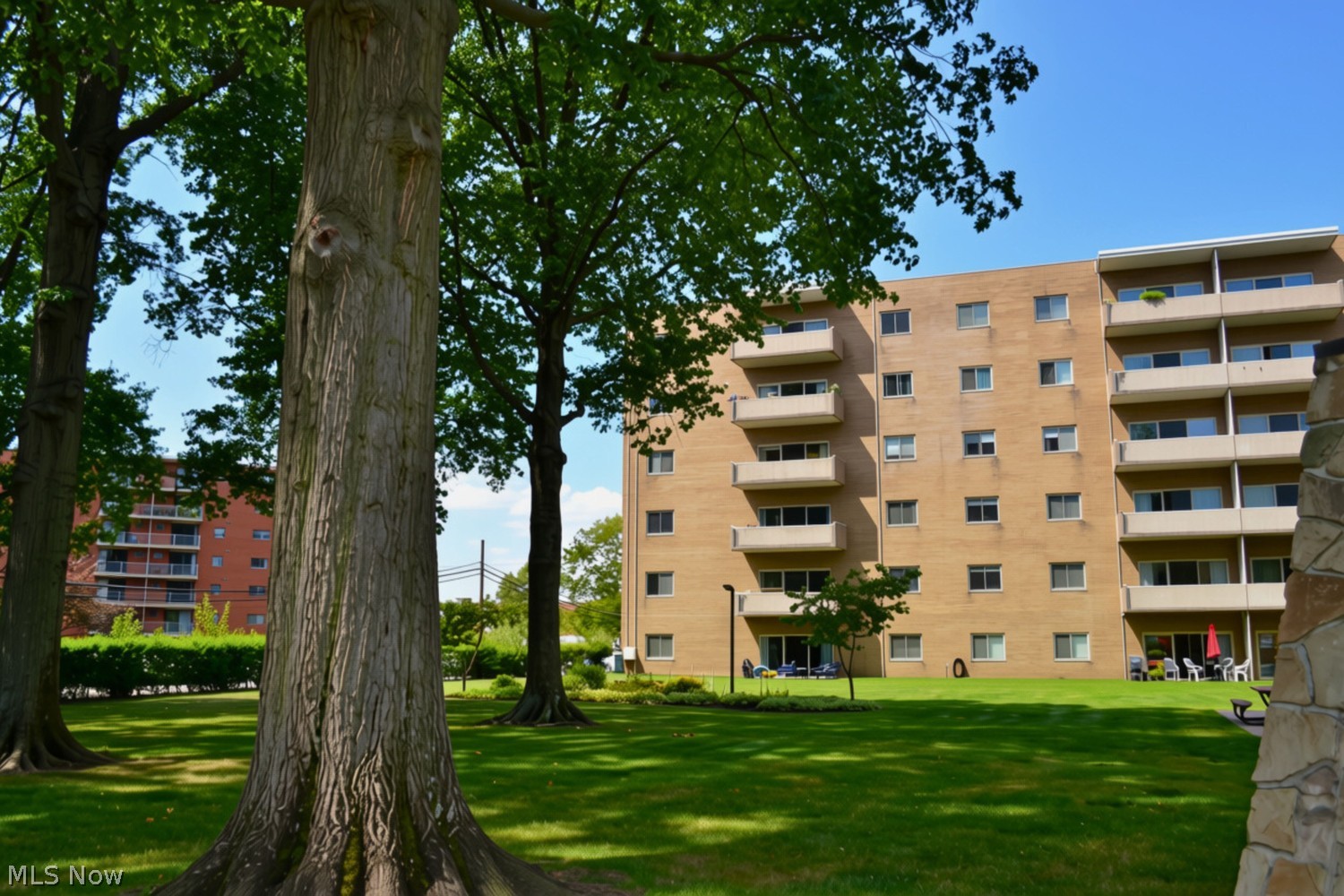 Rocky River OH, 3167 Linden Road, Unit 605