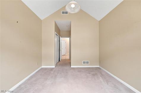 6797 Rolling Meadow Drive Cleveland OH 44134