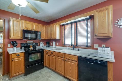 4890 Belden Park Drive NW North Canton OH 44720
