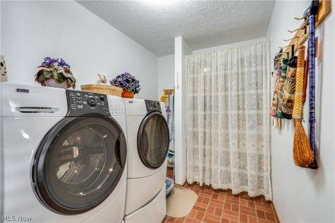 4890 Belden Park Drive NW North Canton OH 44720