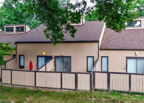 622 James Avenue Cuyahoga Falls OH 44221