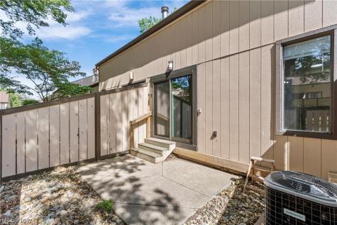 622 James Avenue Cuyahoga Falls OH 44221