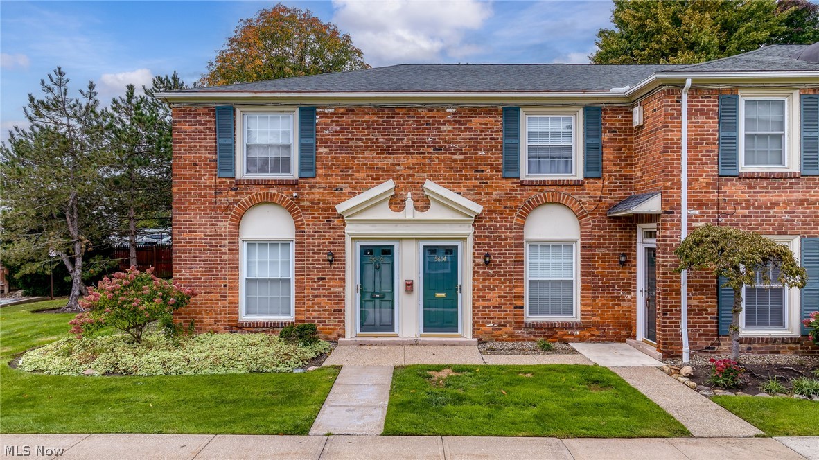 5616 Chelmsford Drive Lyndhurst OH 44124