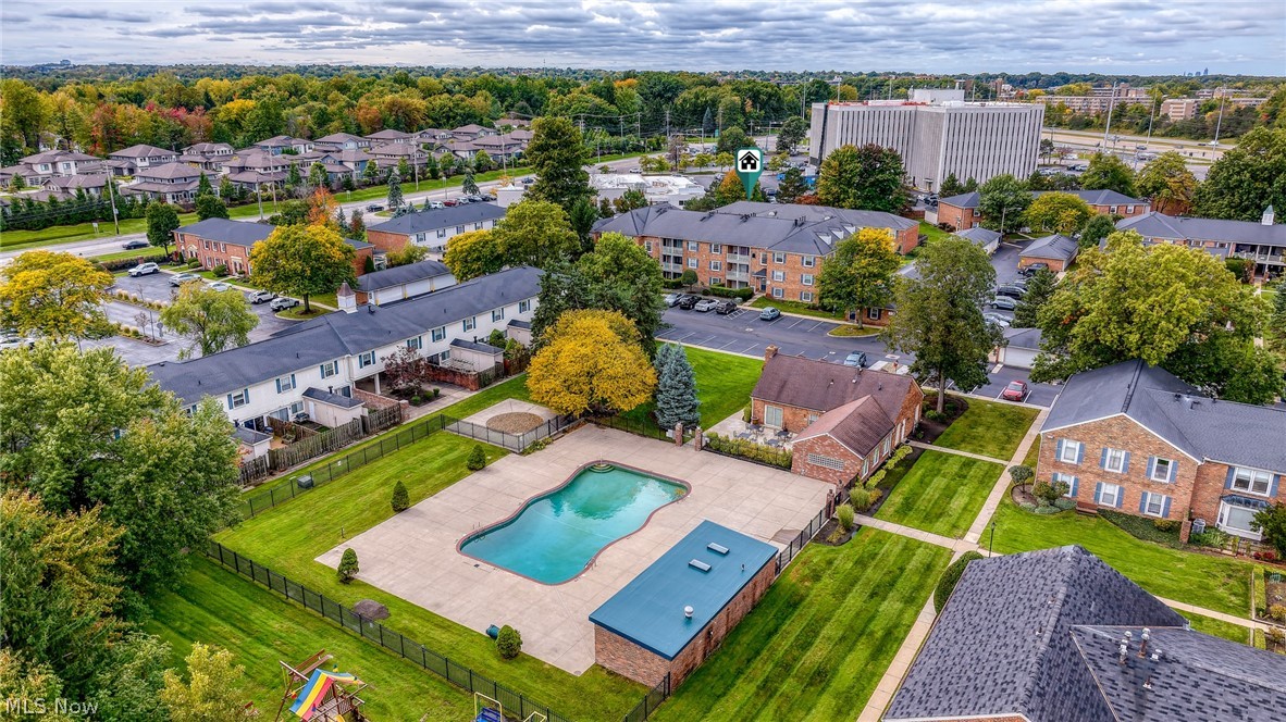 5616 Chelmsford Drive Lyndhurst OH 44124