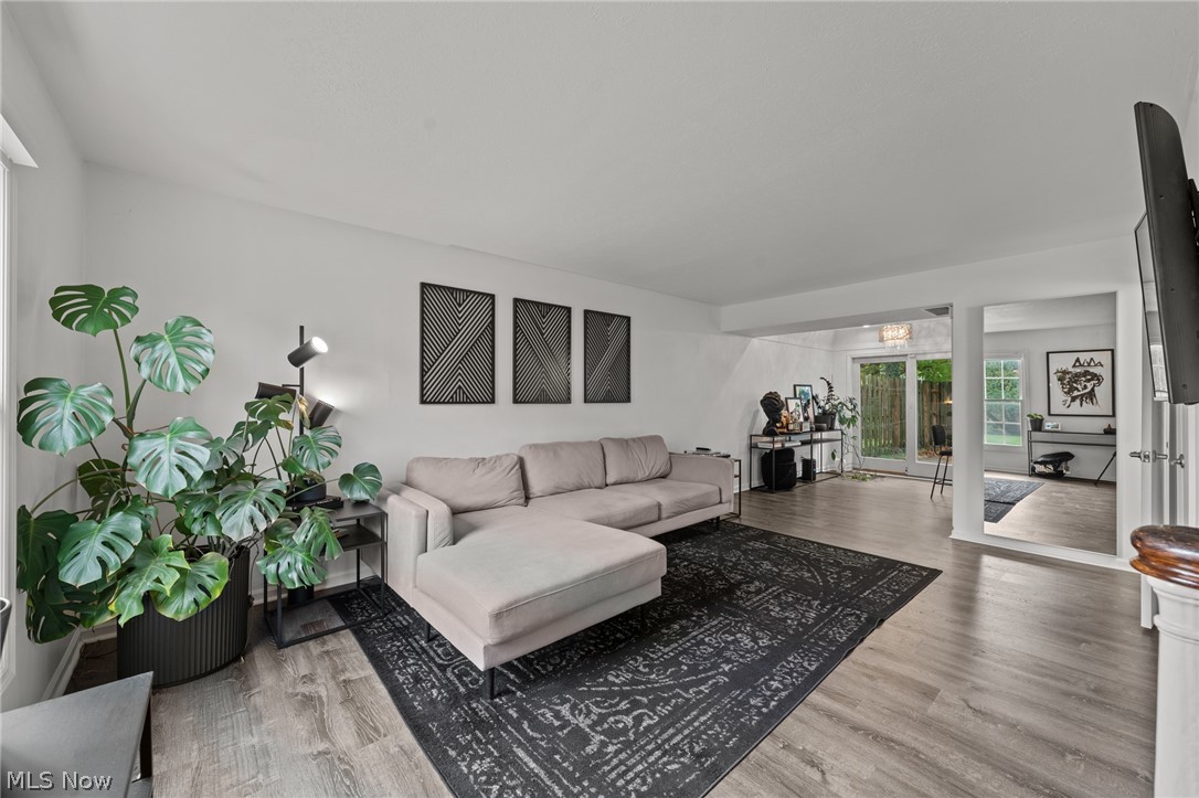 5616 Chelmsford Drive Lyndhurst OH 44124