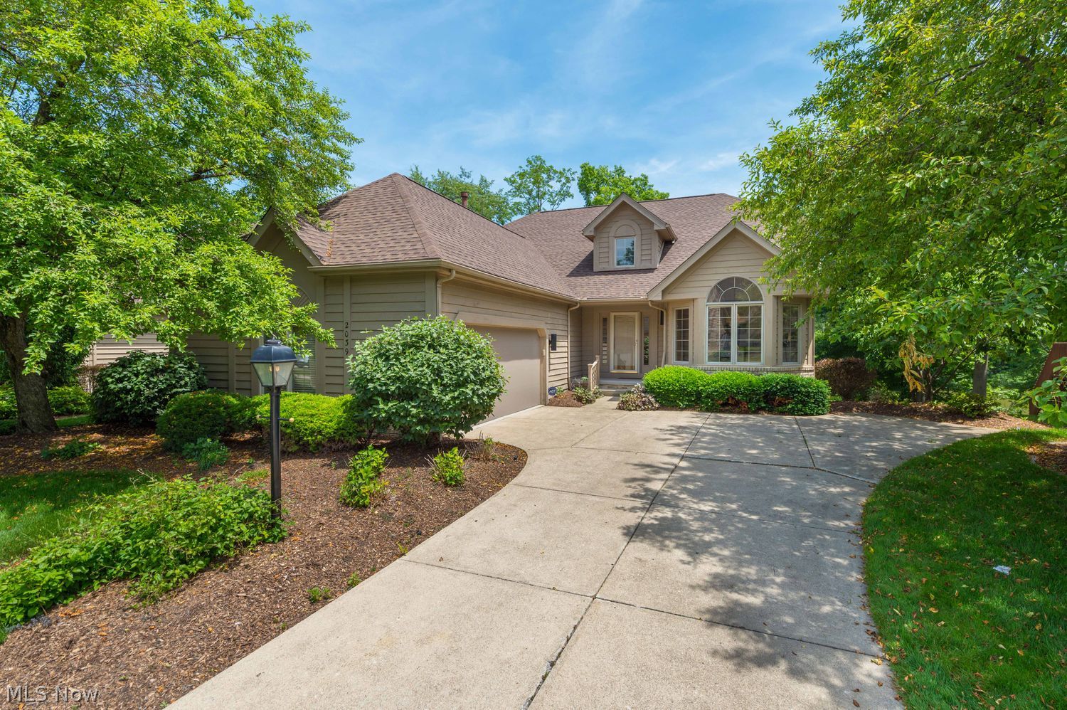 2039 Waters Edge Drive Westlake OH 44145