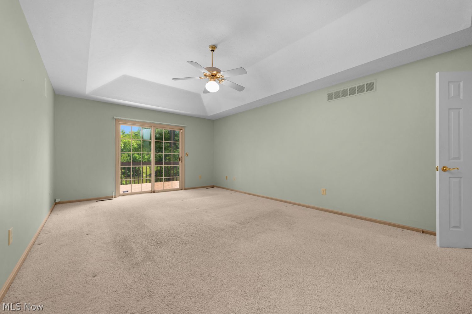 2039 Waters Edge Drive Westlake OH 44145