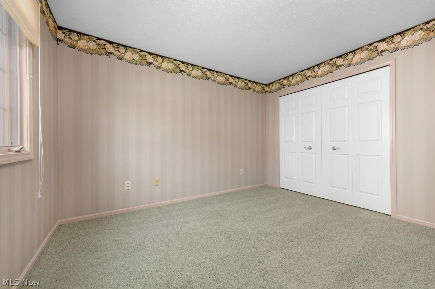 2039 Waters Edge Drive Westlake OH 44145