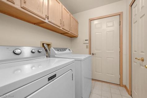 2039 Waters Edge Drive Westlake OH 44145