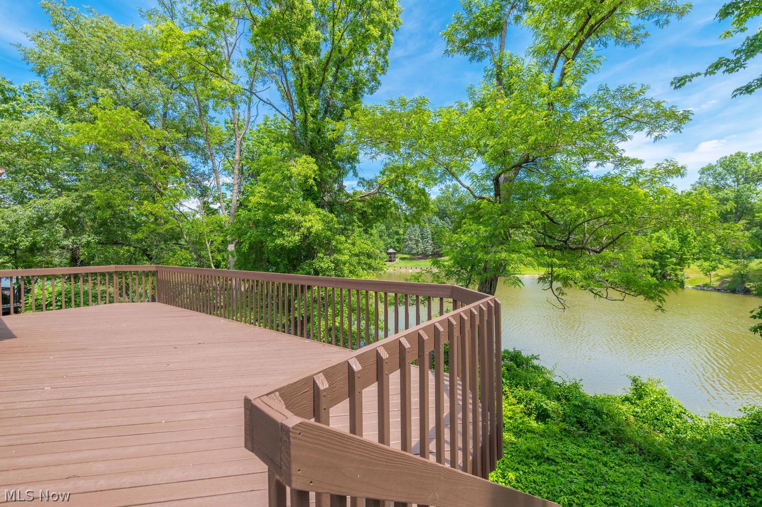 2039 Waters Edge Drive Westlake OH 44145