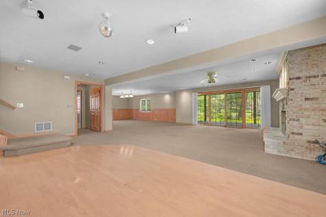 2039 Waters Edge Drive Westlake OH 44145
