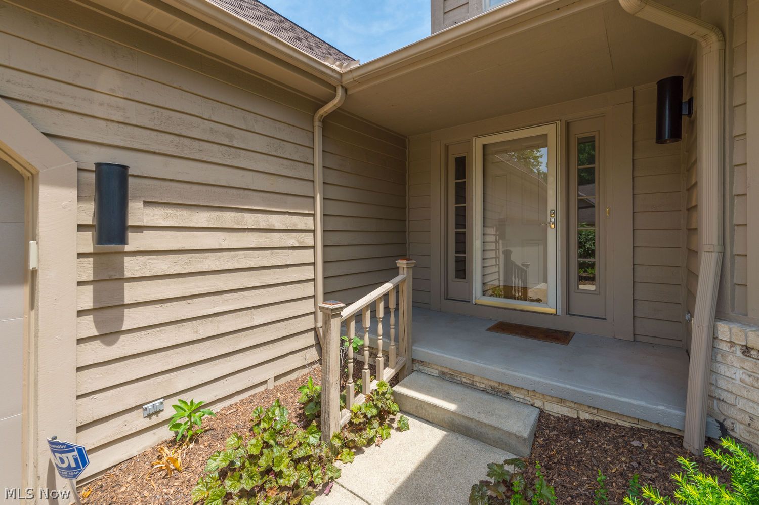 2039 Waters Edge Drive Westlake OH 44145