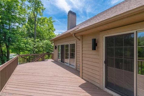 2039 Waters Edge Drive Westlake OH 44145