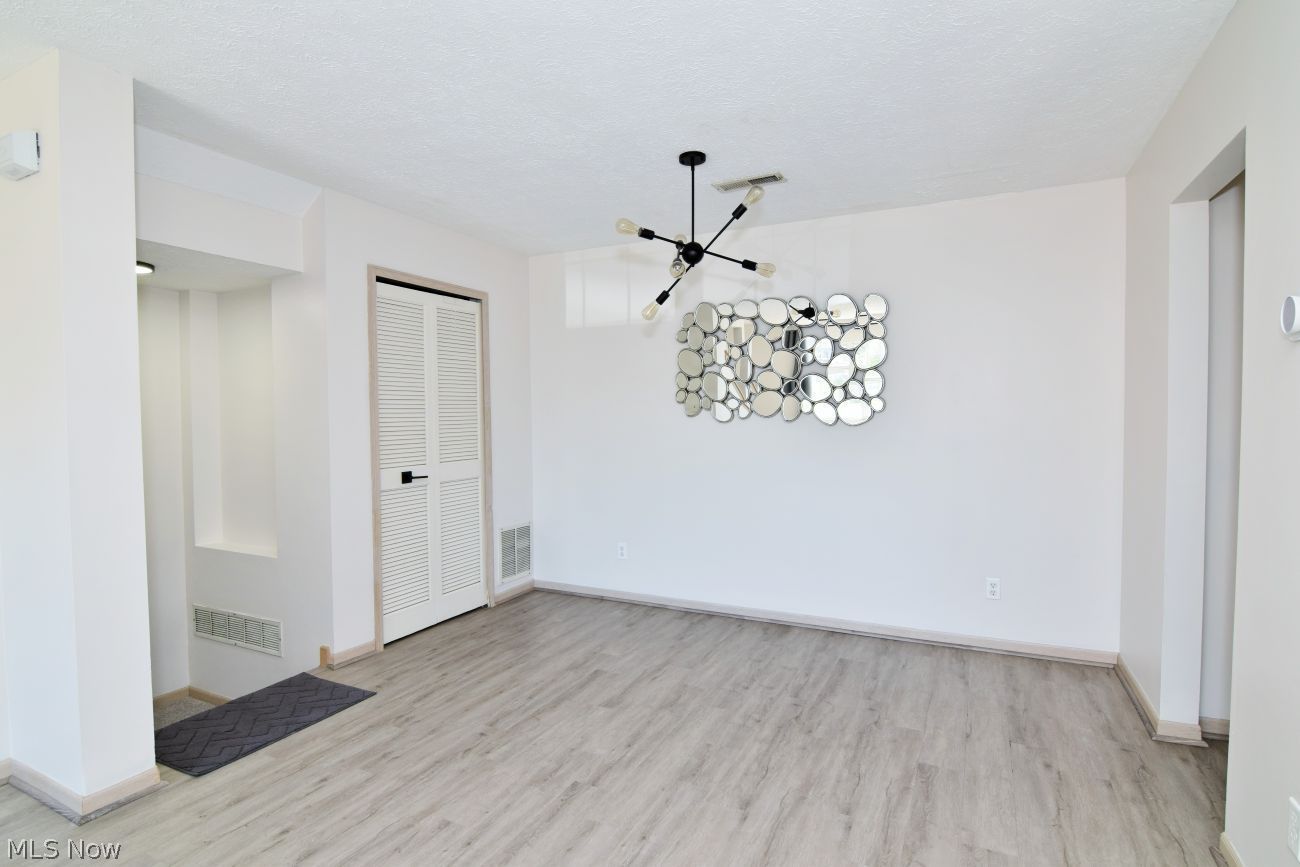 864 Tollis Broadview Heights OH 44147