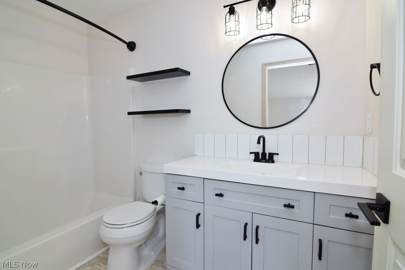 864 Tollis Broadview Heights OH 44147