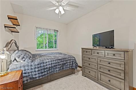 1284 Canyon View Road Sagamore Hills OH 44067