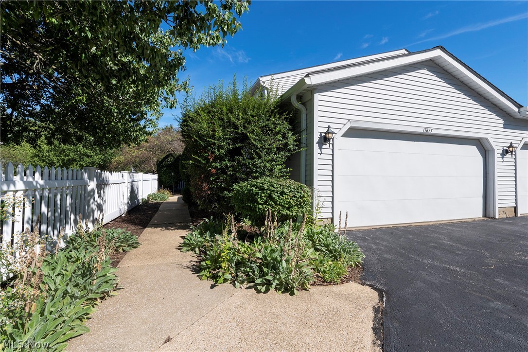 17677 Eastbrook Trail Chagrin Falls OH 44023