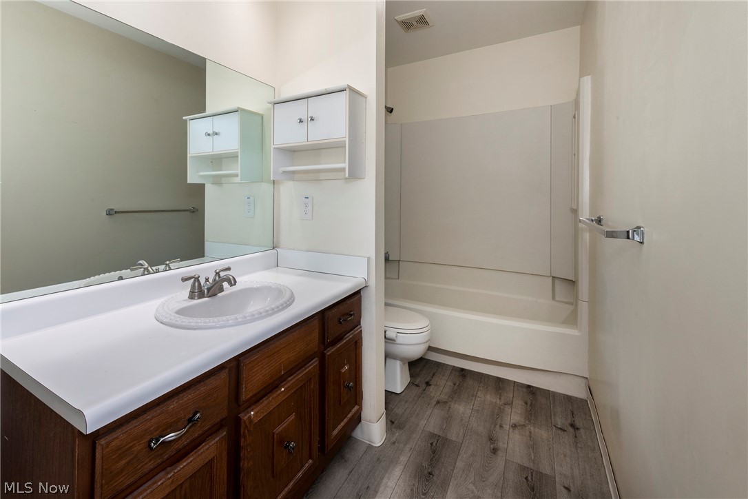 17677 Eastbrook Trail Chagrin Falls OH 44023