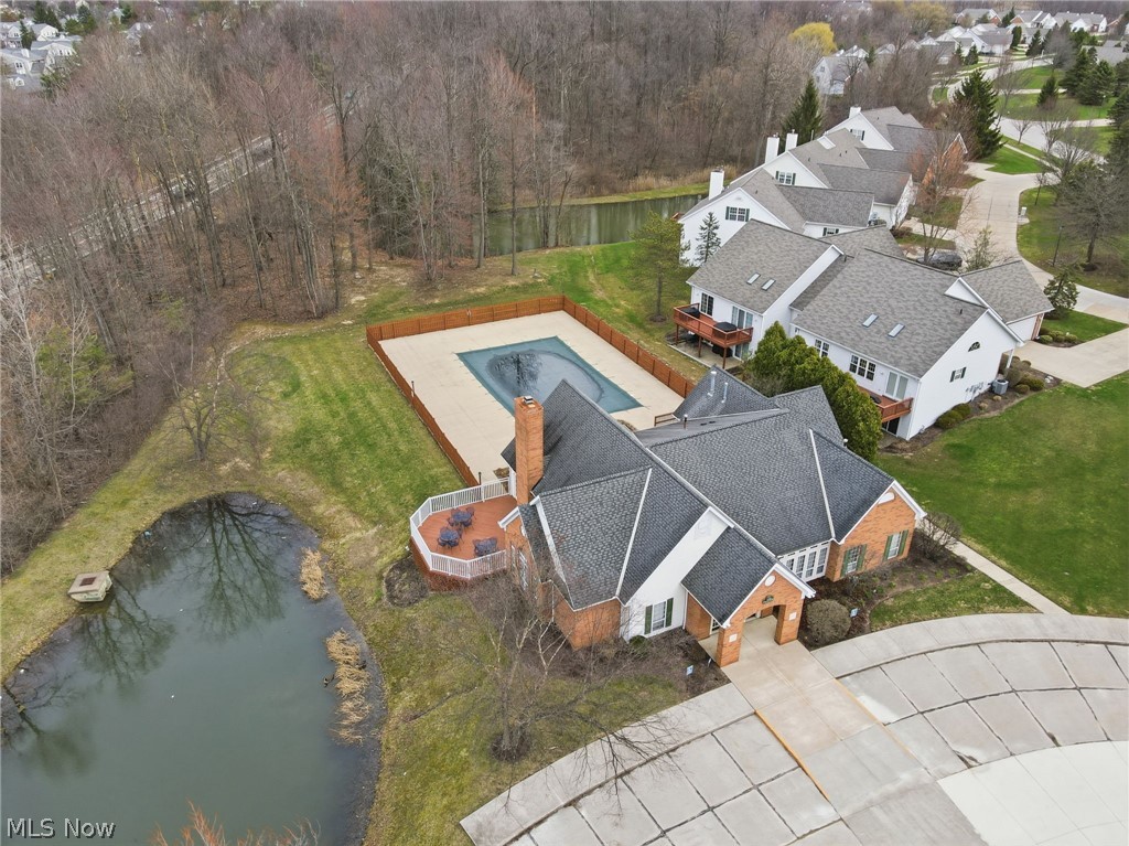 737 Elmwood Point Aurora OH 44202