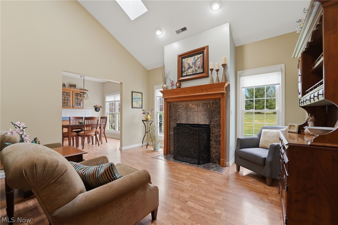 737 Elmwood Point Aurora OH 44202