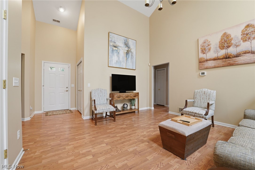 737 Elmwood Point Aurora OH 44202
