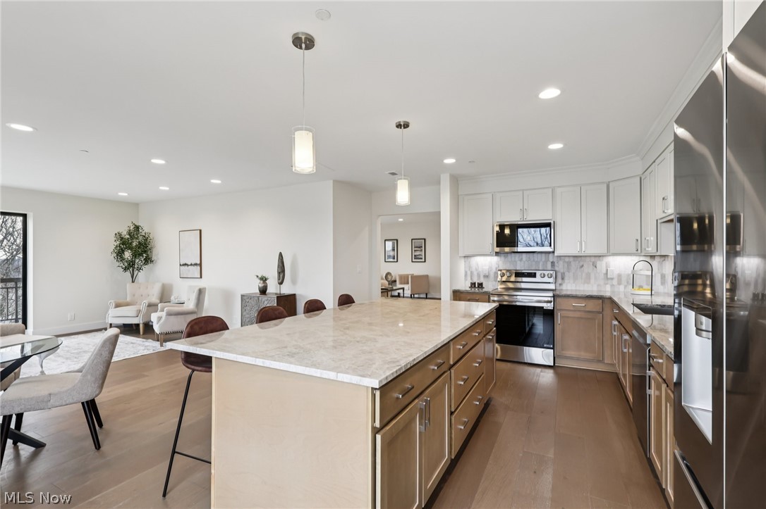 27500 Cedar Road Beachwood OH 44122