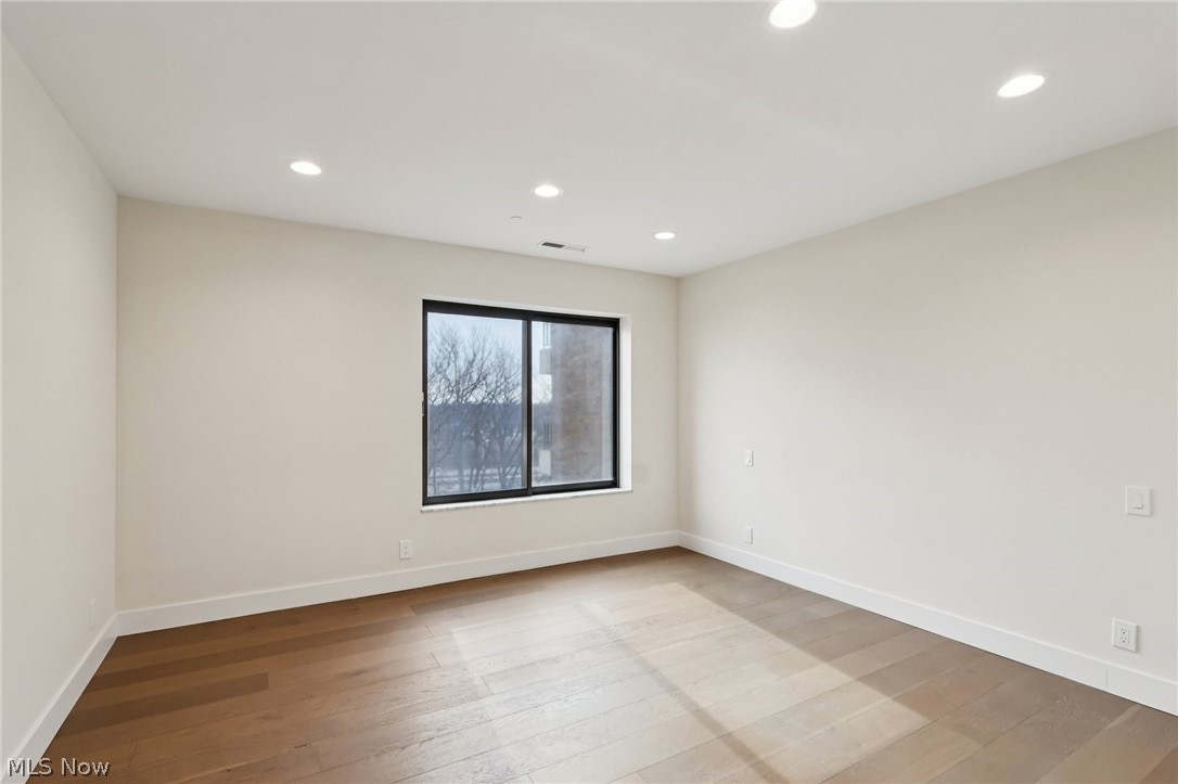 27500 Cedar Road Beachwood OH 44122