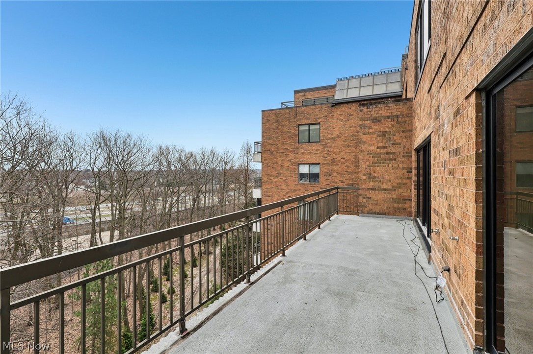 27500 Cedar Road Beachwood OH 44122