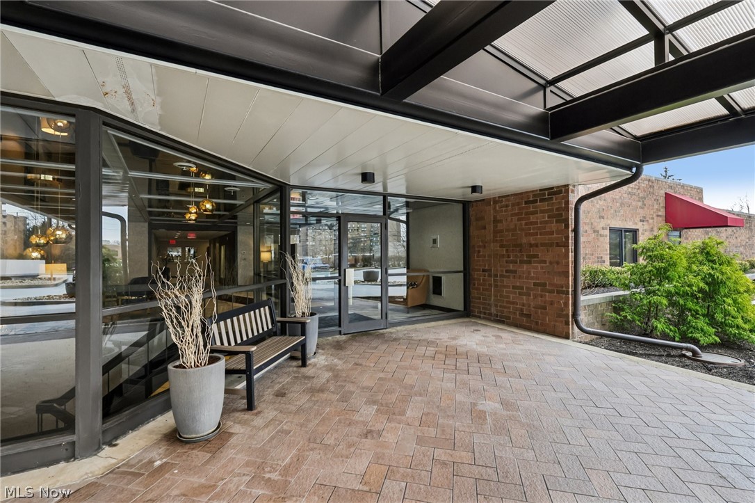 27500 Cedar Road Beachwood OH 44122