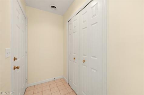 8222 Cyrus Lane Northfield OH 44067
