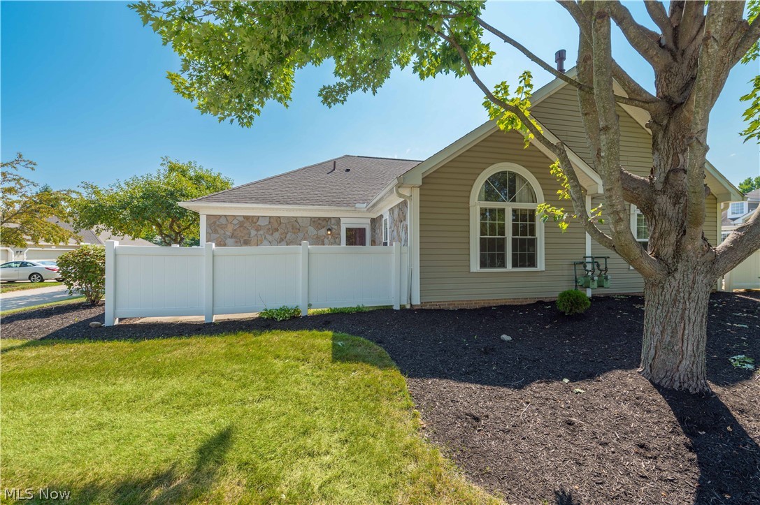 8222 Cyrus Lane Northfield OH 44067