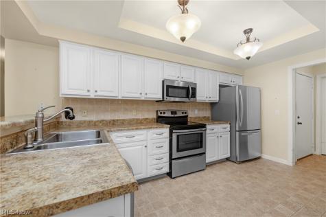 8222 Cyrus Lane Northfield OH 44067